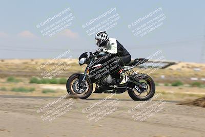 media/Sep-01-2025-Lets Ride (Mon) [[4370d11284]]/B Group/1220pm (Wheelie Bump)/